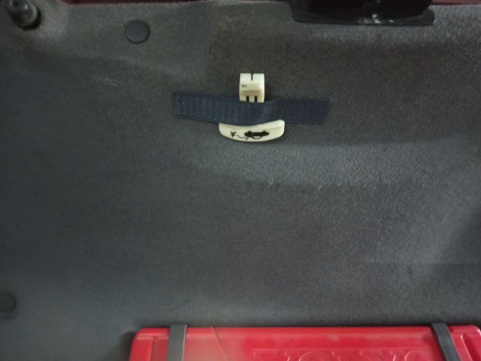 Замок VOLVO 31335051 Ручка открывания багажника VOLVO 30634763