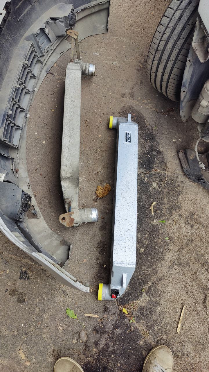 Слева кастом на китайском ядре, справа DO88