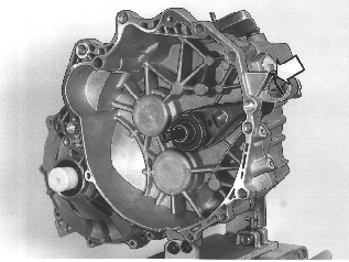Коробка передач, установка (B5204T3, B5204T4, B5234T3)