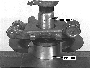 S7700136