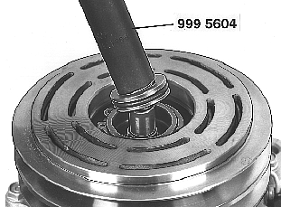 S8701064